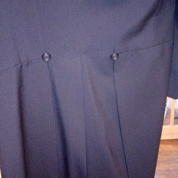 Tuxedo Tale - Picture 4 of 4